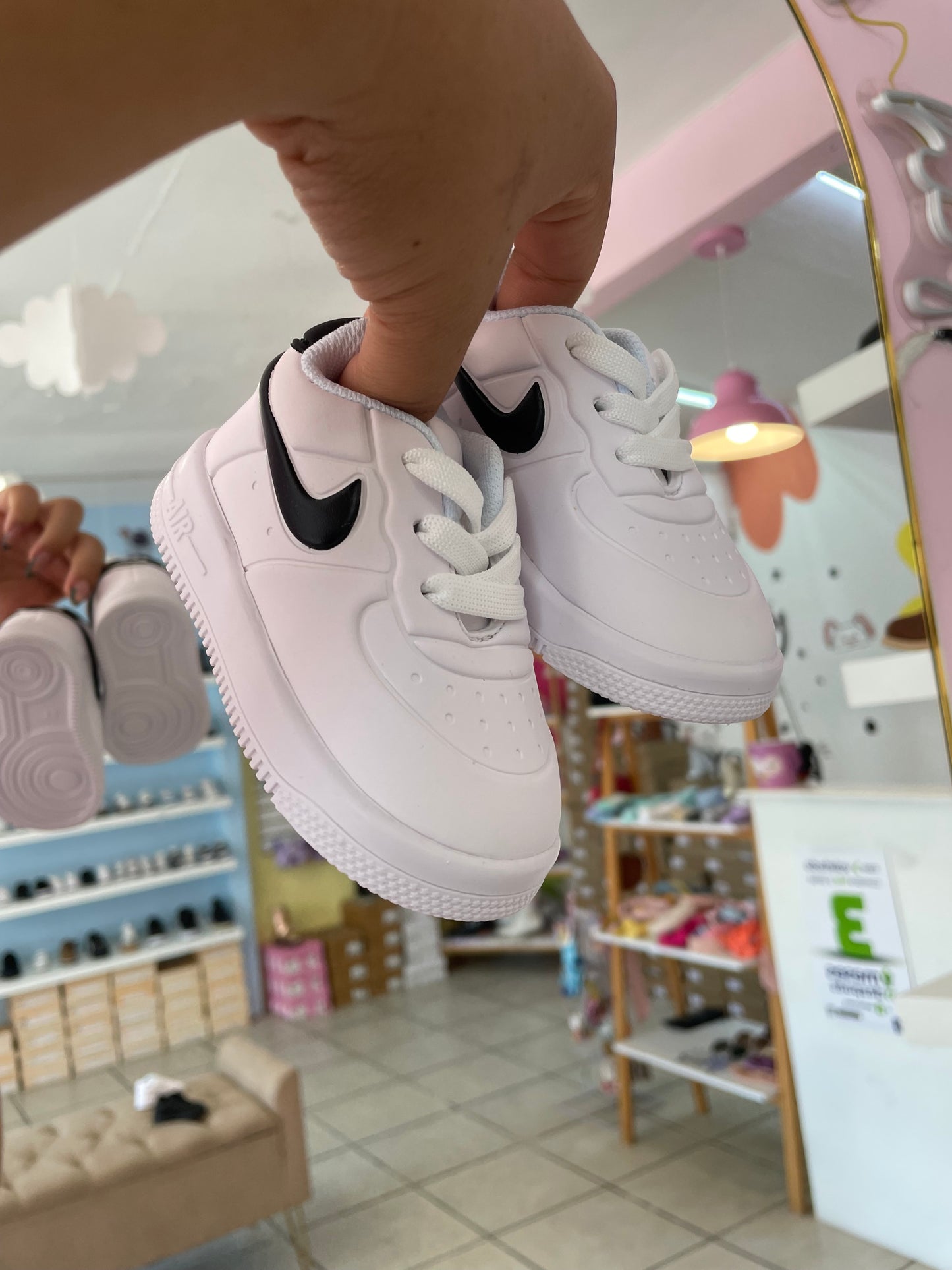 Nike Bebe White/Black