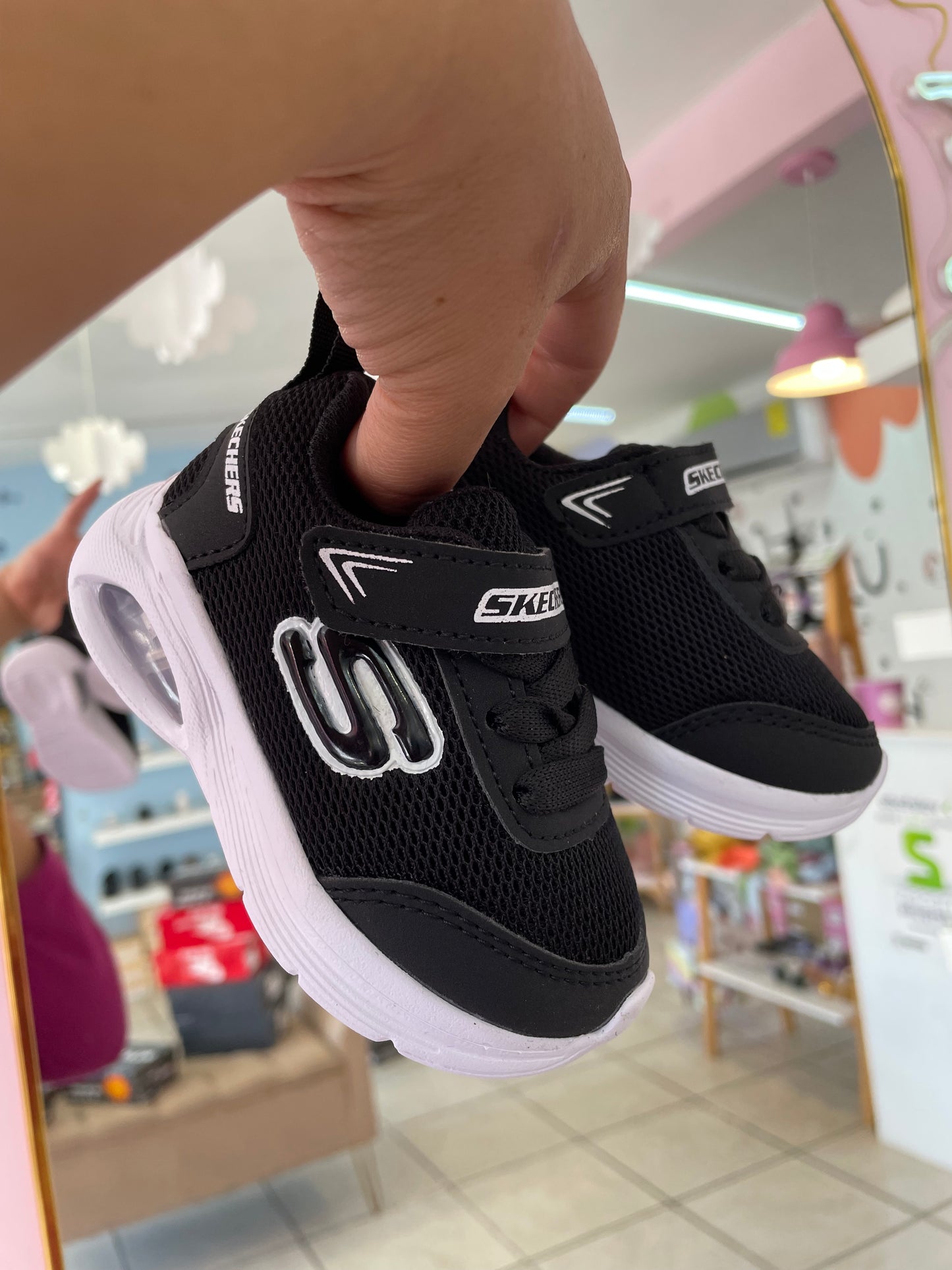 Skechers Negro/Blanco