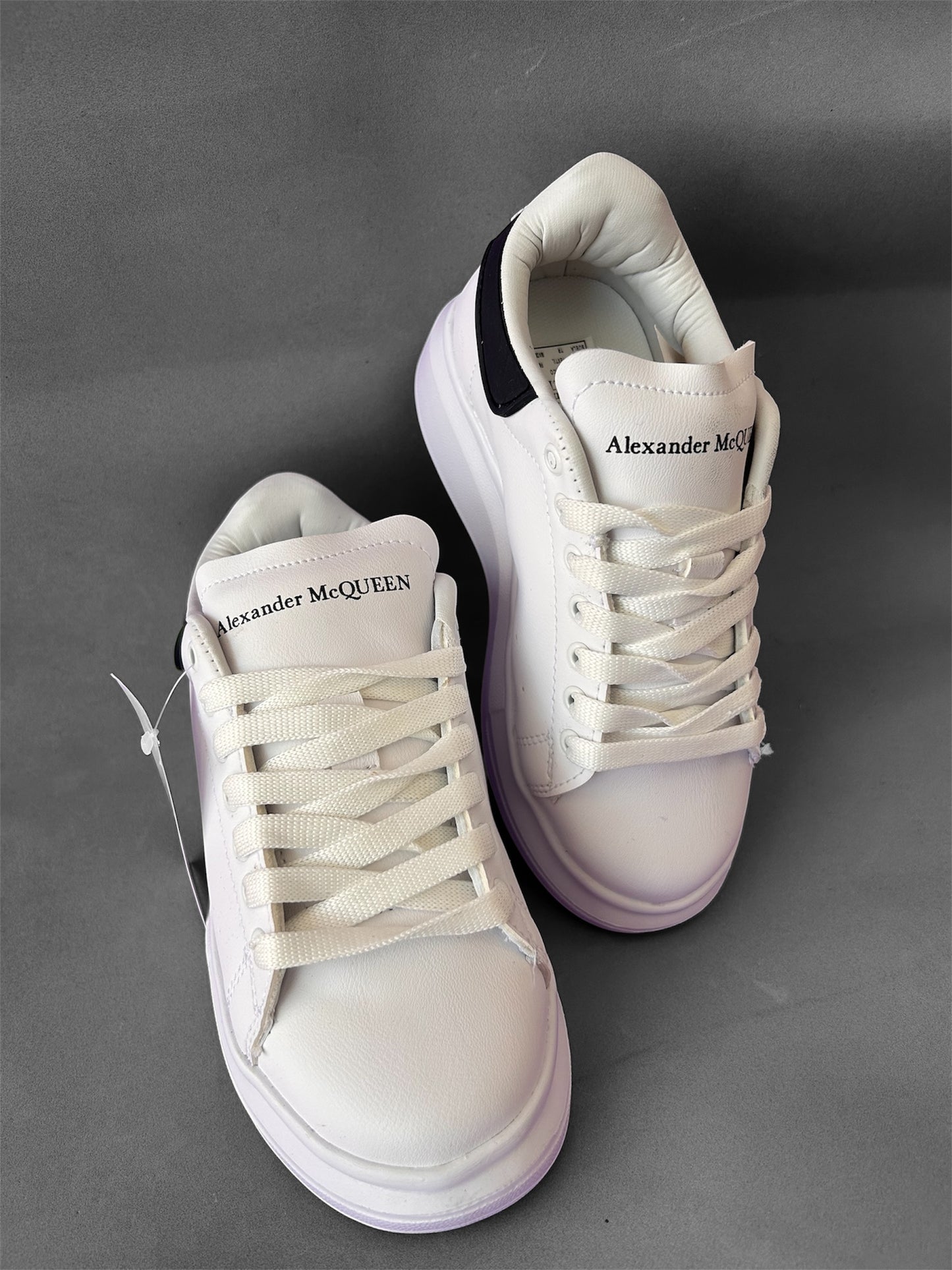 Alexander McQueen Blanco/Negro