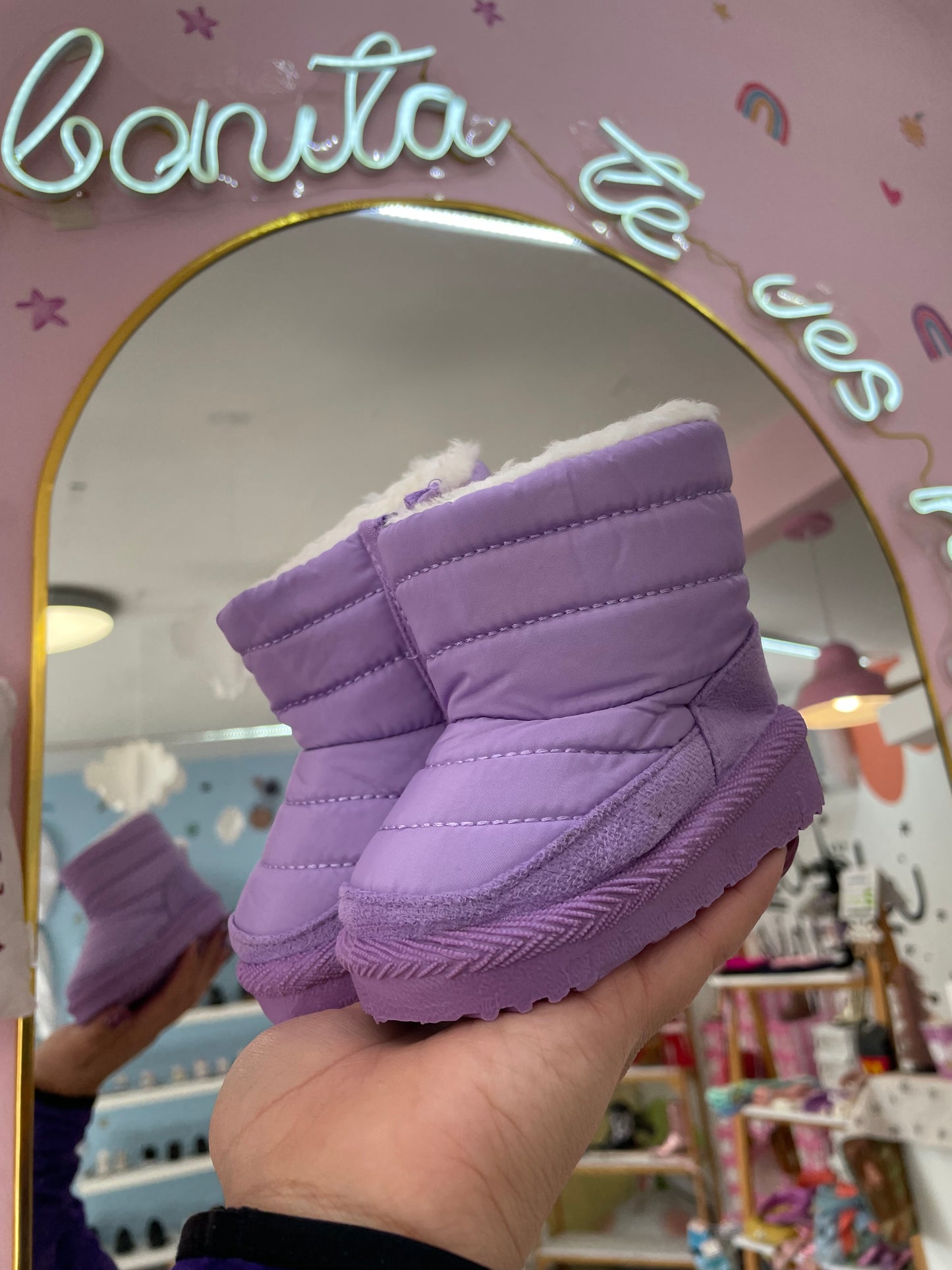 Botita Afelpada Lila