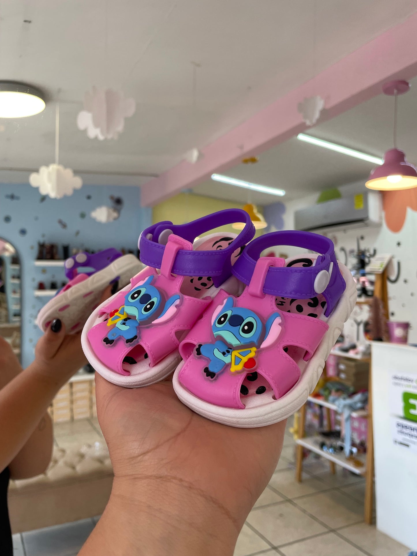 Sandalia Pillona Led Stitch Rosa