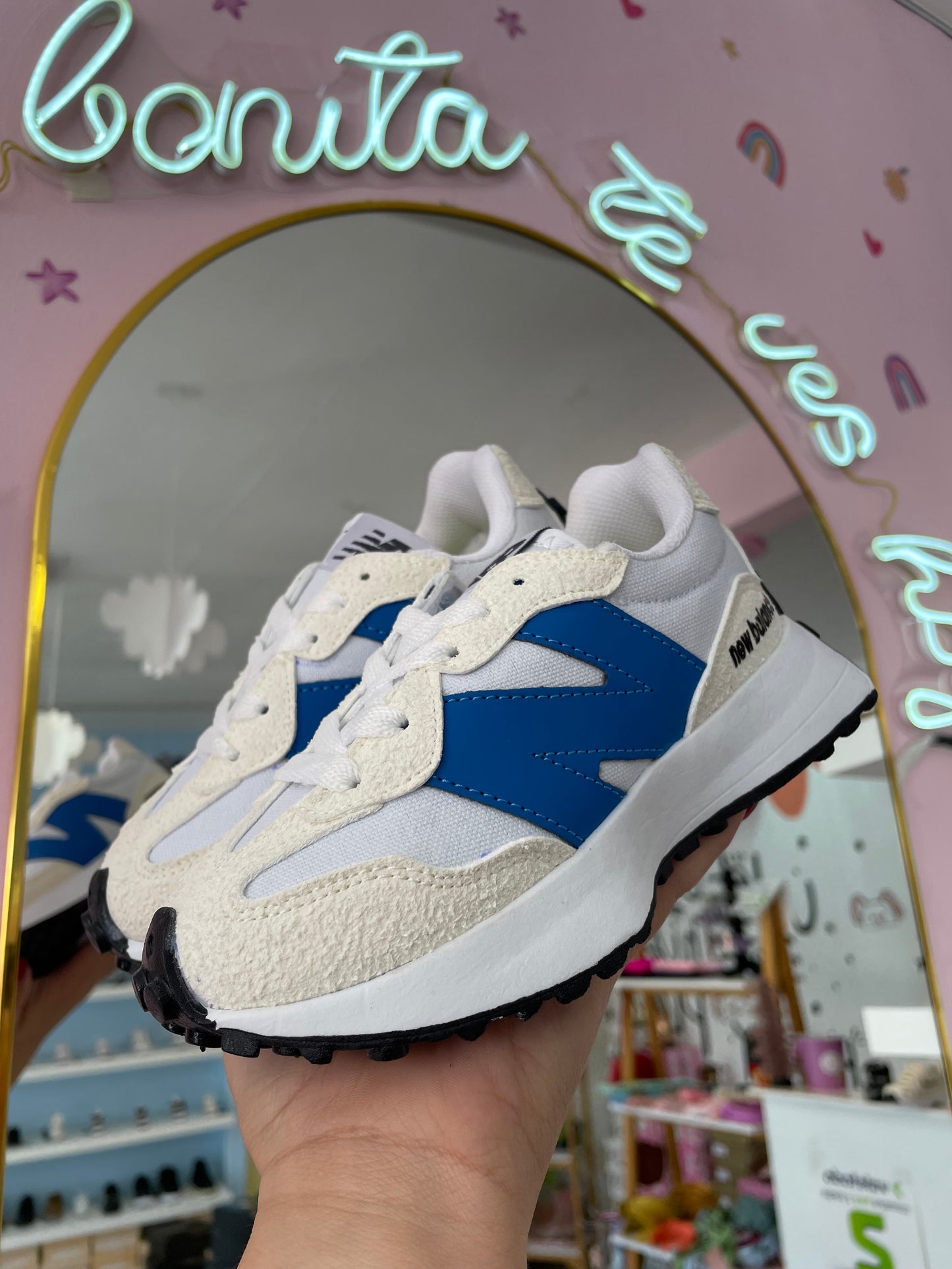 New Balance Latte/Blanco/Rey