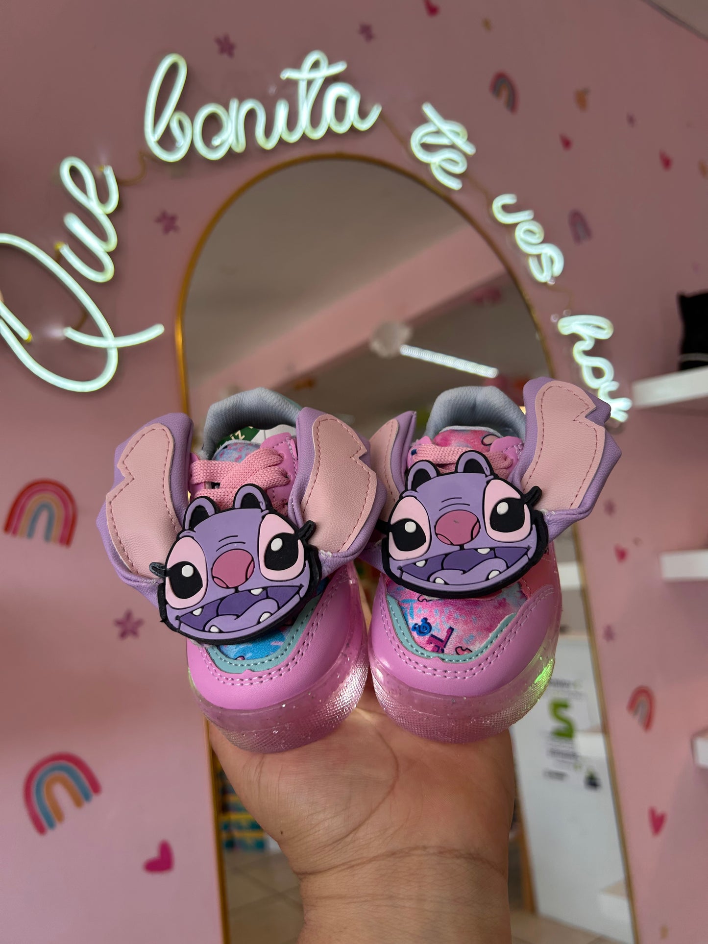 Teni Stitch Rosa Led