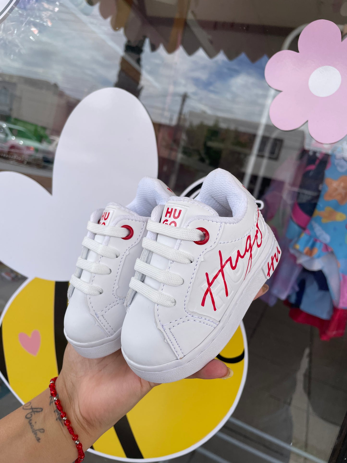 Tenis bebe hugo blanco/rojo