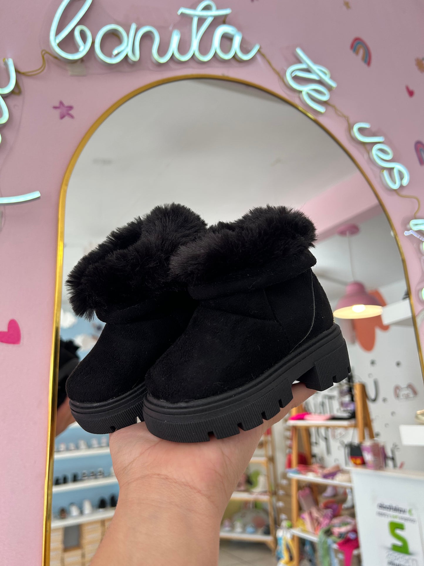 Bota Peluche Negro