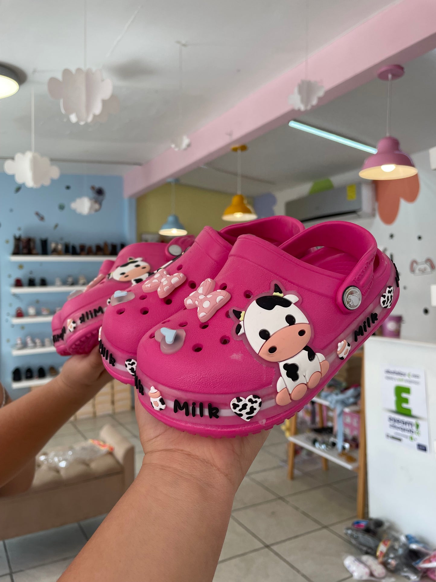 Crocs rosa fucsia led