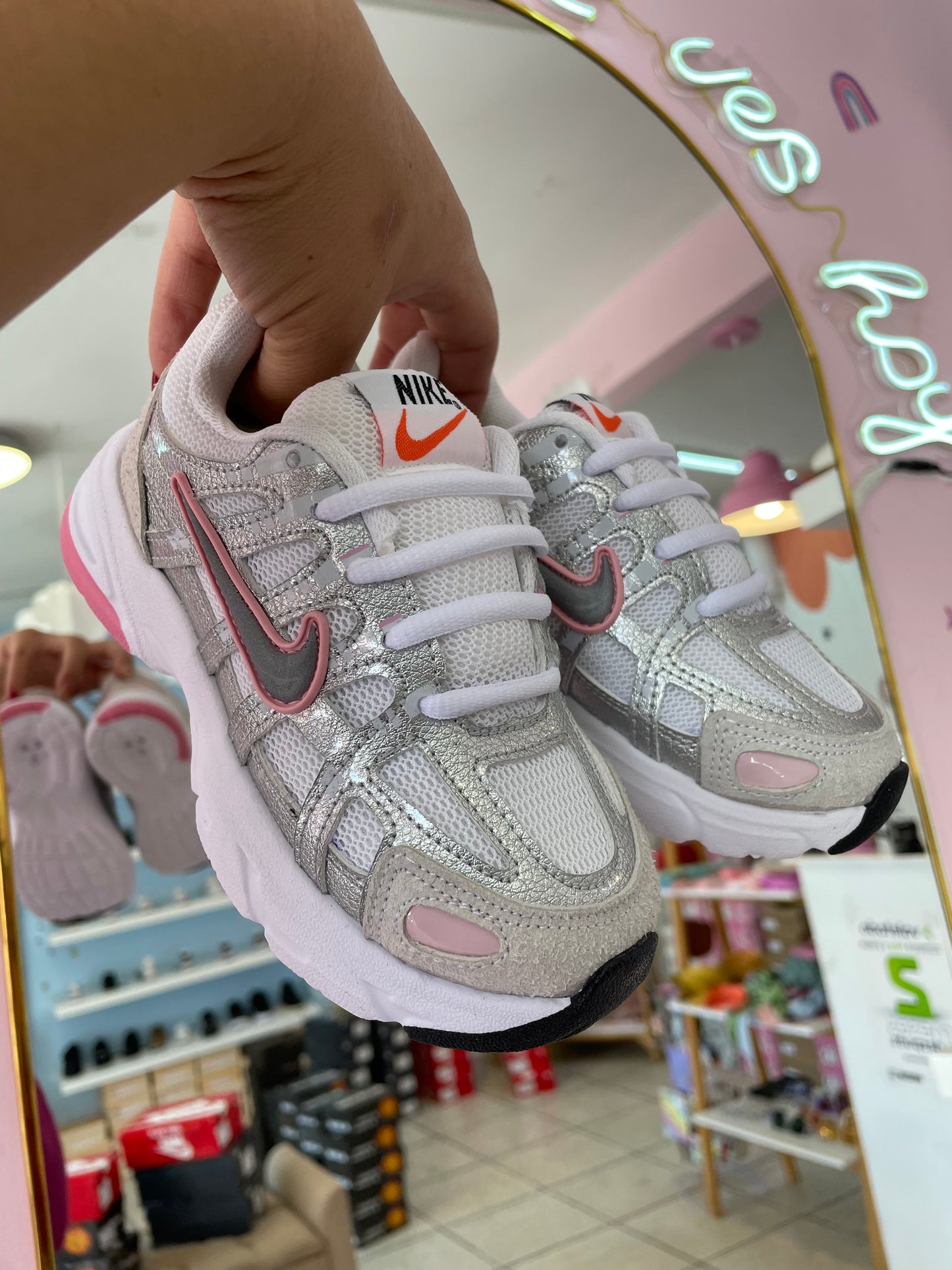 Nike Plata/Rosa