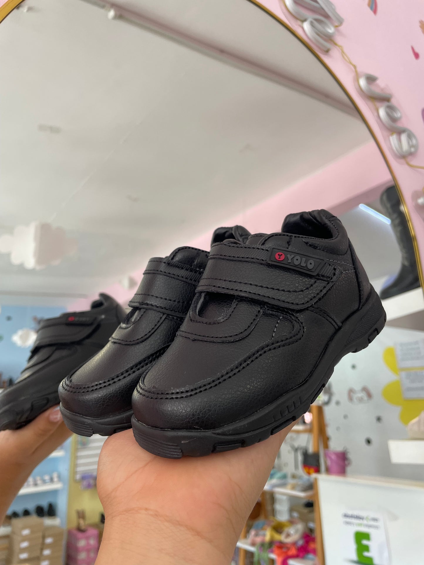 Zapato Yolo Negro 456