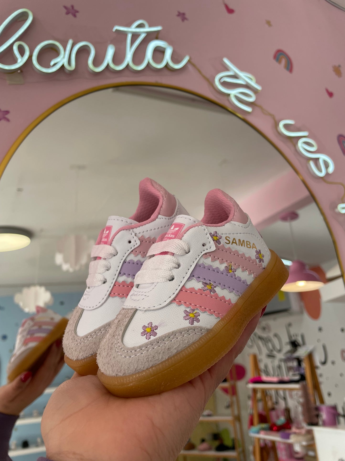 Samba Blanco/Rosa/Flores