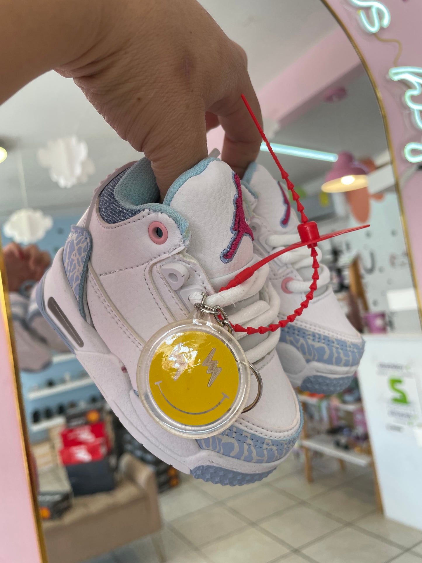 Jordan 3 Cielo/Blanco/Rosa