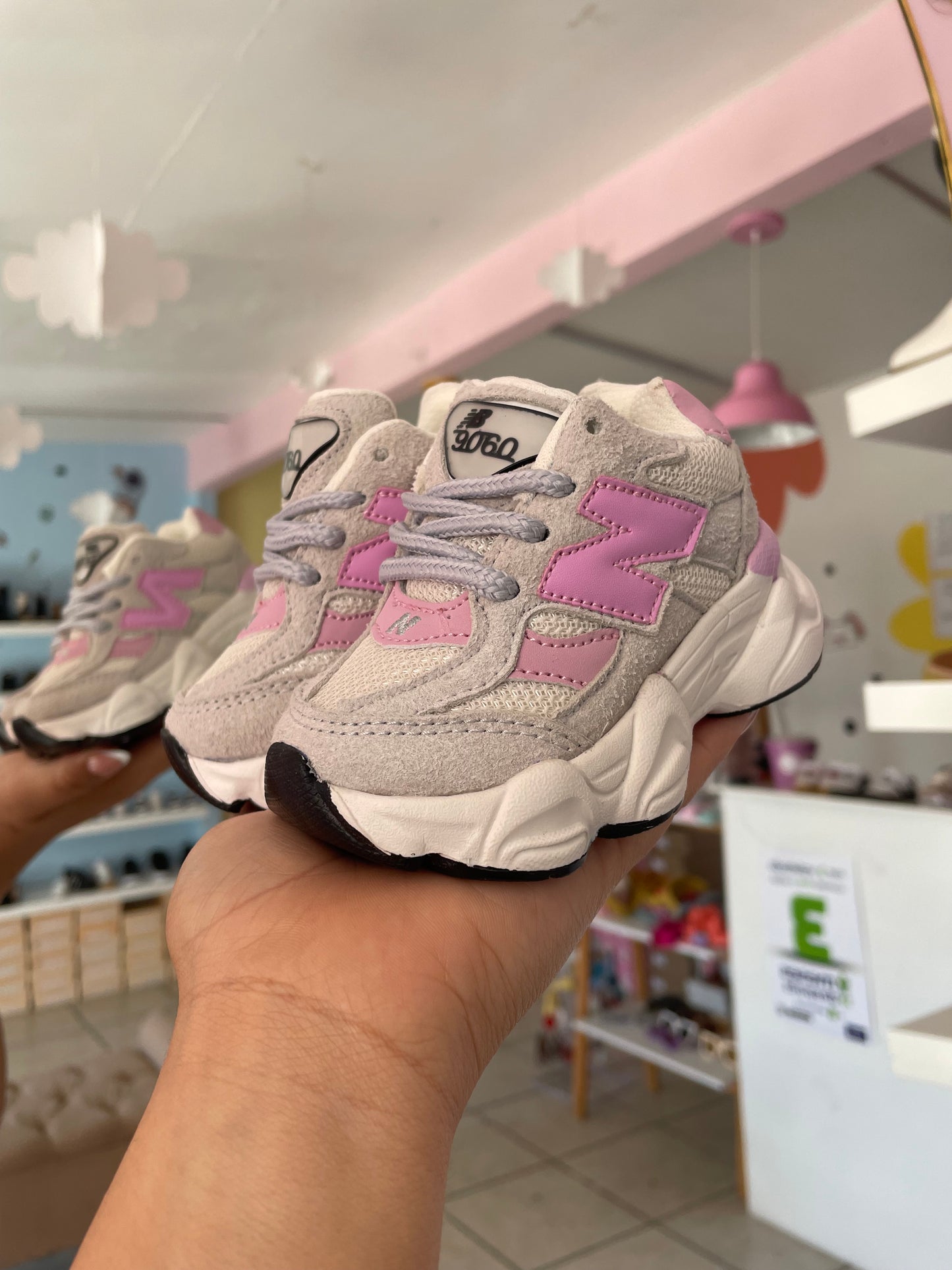 New Balance Latte/Gris/Rosa