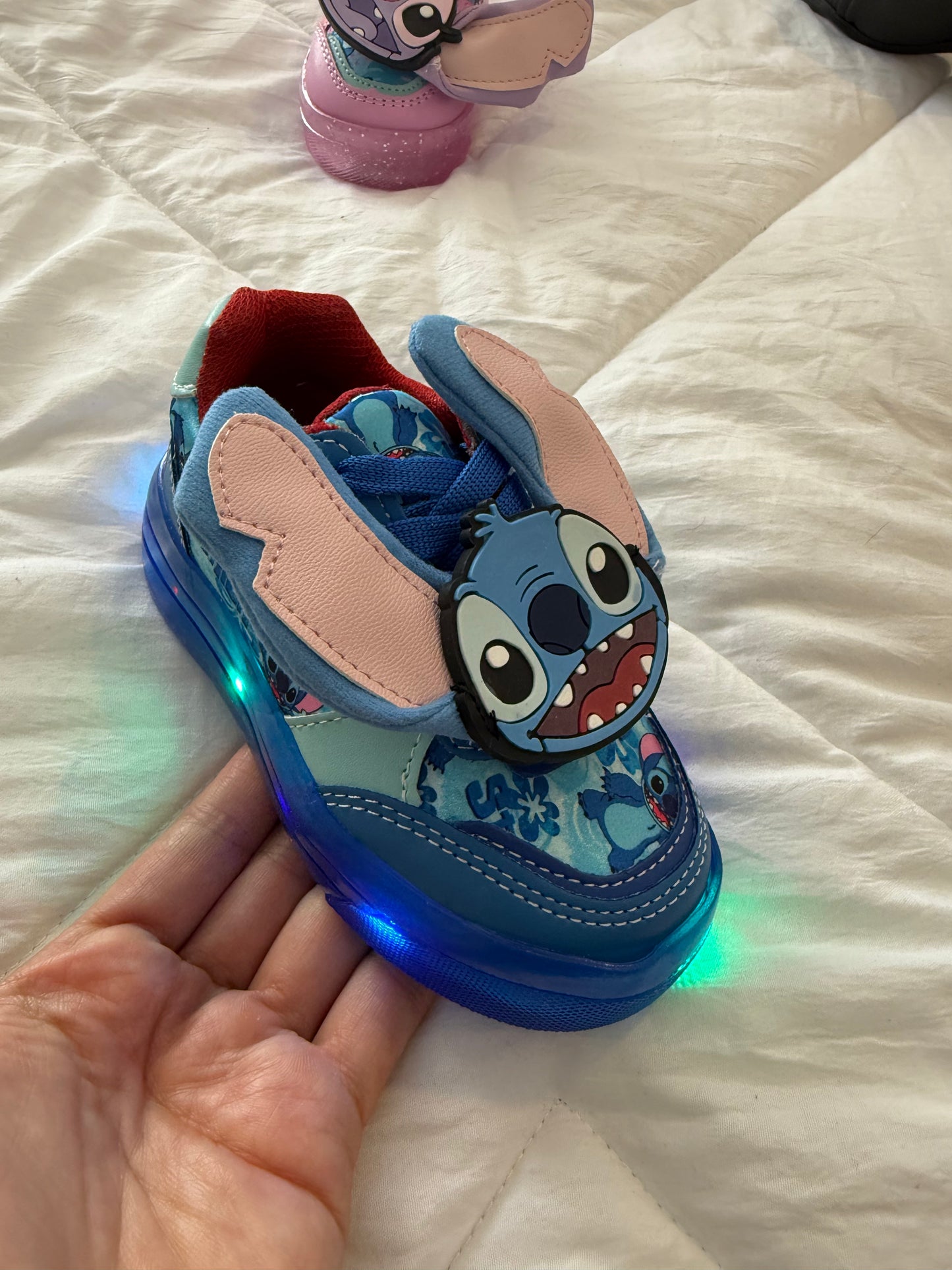 Teni Stitch Azul Led