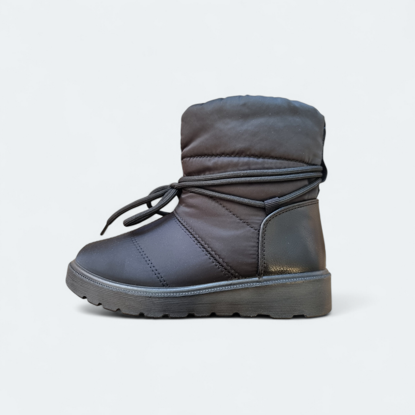 Bota impermeable negra BRIAR-1K